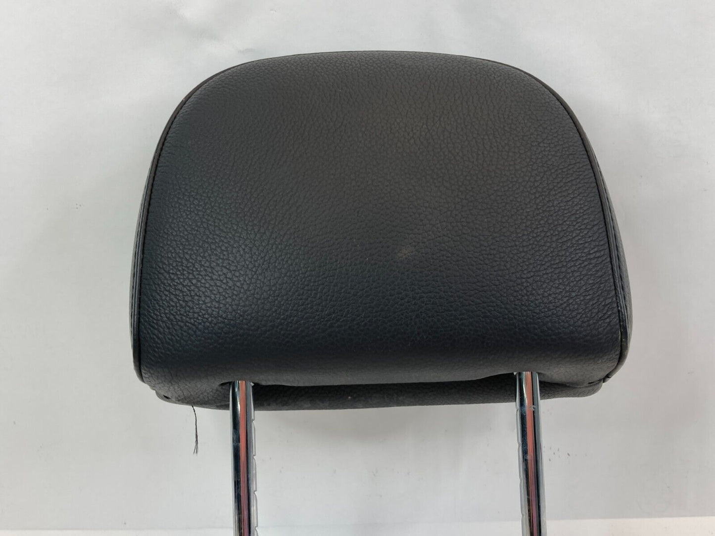 2004 2005 2006 BMW X3 Front Seat Black Leather Headrest Head Rest Assembly OEM