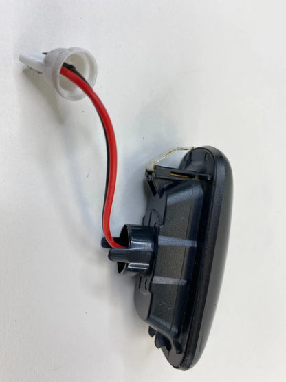 06-08 AUDI A3 RIGHT SIDE TURN SIGNAL LIGHT LED MARKER FENDER LAMP AFTERMARKET