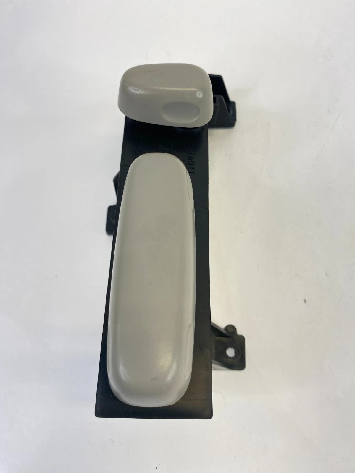2009-2015 TOYOTA VENZA FRONT RIGHT PASSENGER SIDE SEAT ADJUSTMENT CONTROL SWITCH