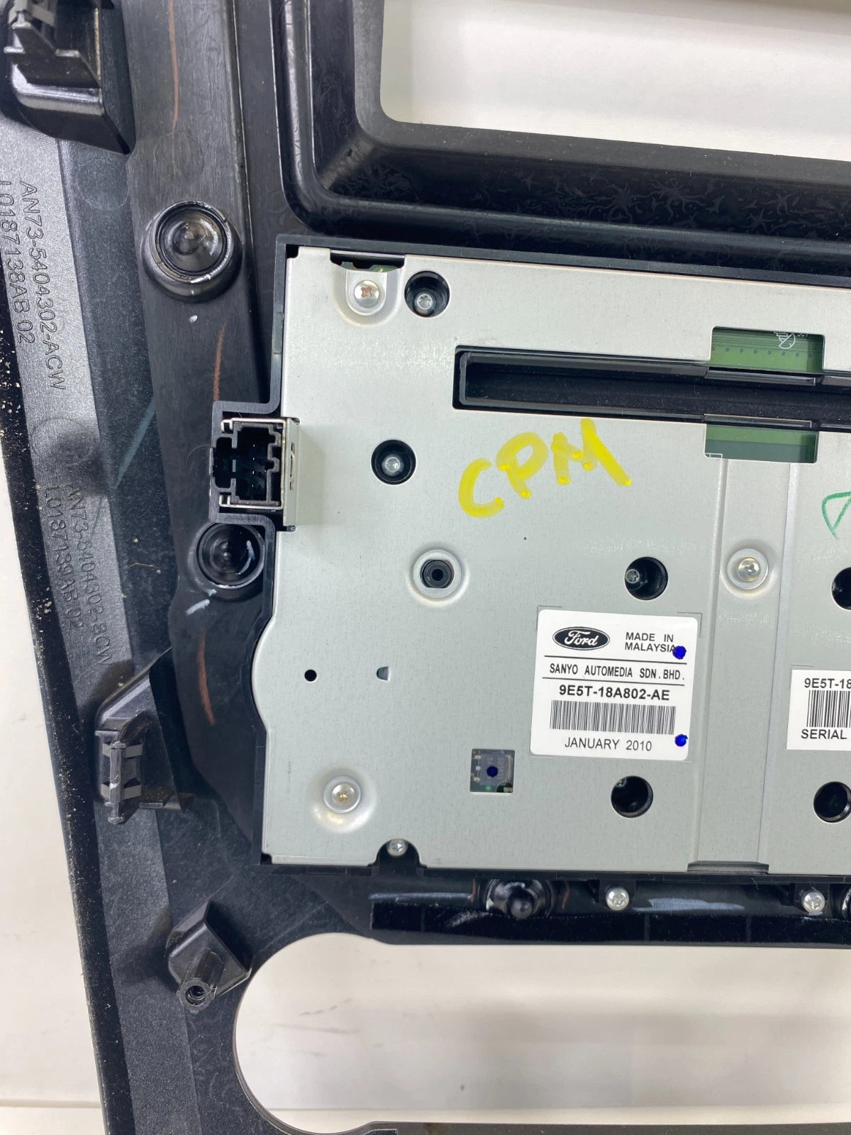 10-12 FORD FUSION CENTER DASH CD RADIO CONTROL PANEL W /BEZEL 9E5T18A802AE OEM