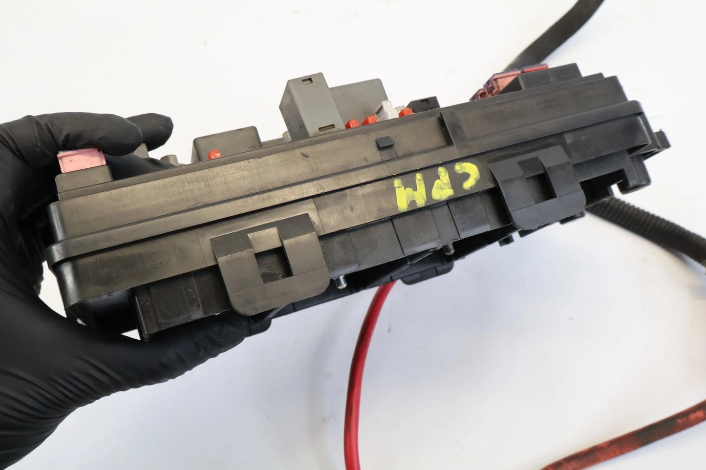 2007 2008 CHEVY MALIBU 2.2L ENGINE FUSE BOX UNDERHOOD RELAY JUNCTION BLOCK OEM