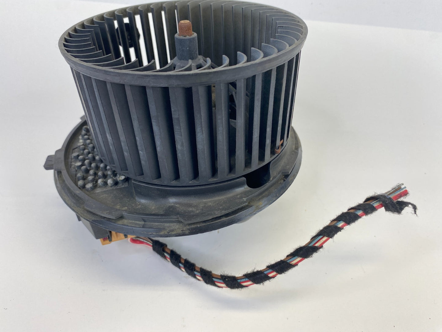 2012-2022 Volkswagen Passat A/C Heater Blower Motor Assembly 3C0-907-521F OEM