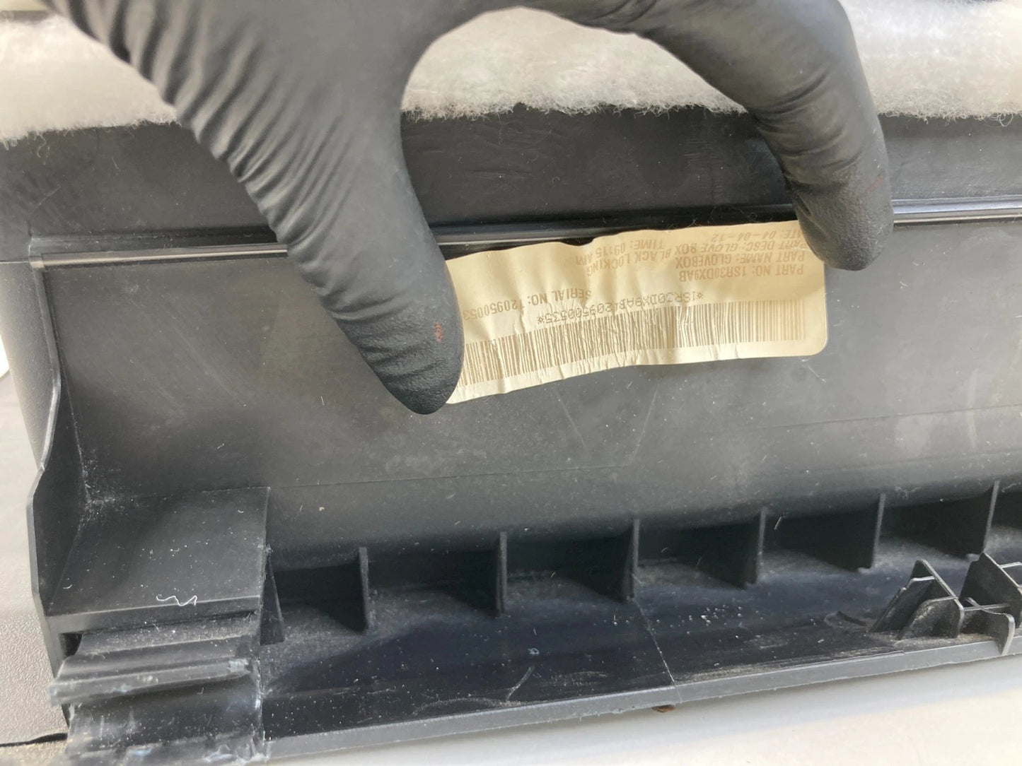 2011-2014 CHRYSLER 200 GLOVE BOX ASSEMBLY STORAGE COMPARTMENT 1SR30DX9AB OEM