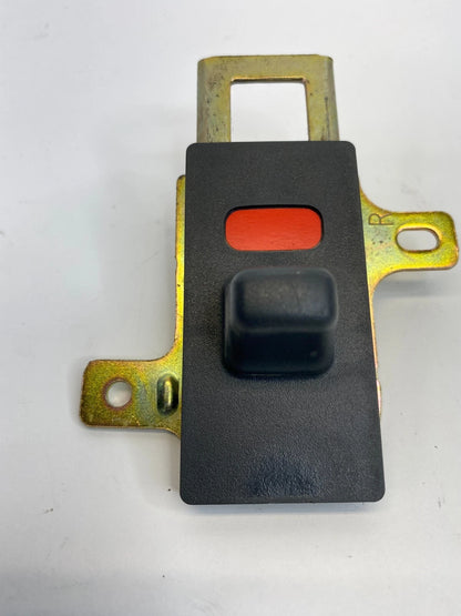 99-04 HONDA ODYSSEY REAR RIGHT SIDE SLIDING DOOR LOCK BUTTON SWITCH RR RH OEM