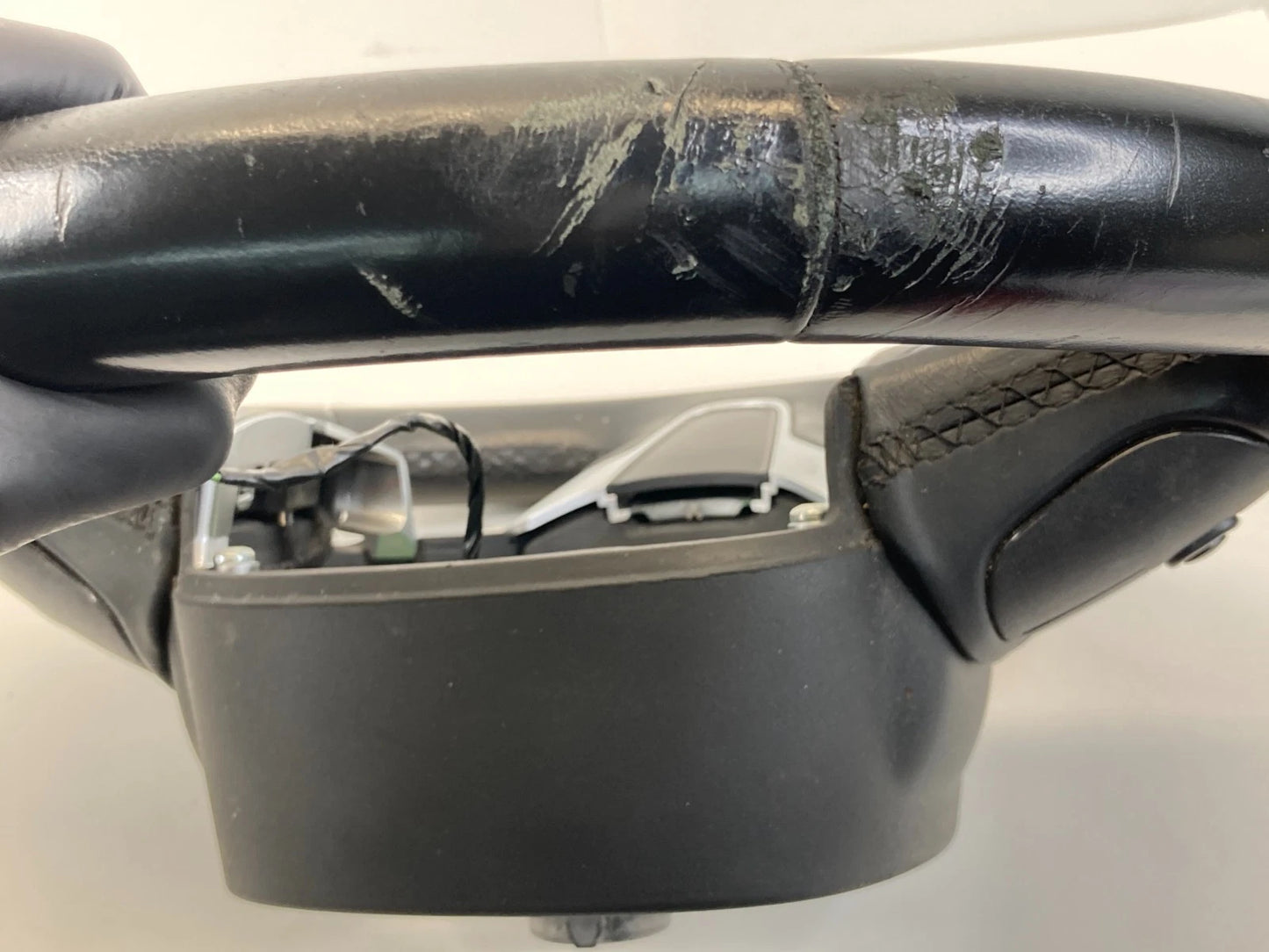 2015-2017 Chrysler 200 Driver Steering Wheel w/ Cruise & Auido Control Switch