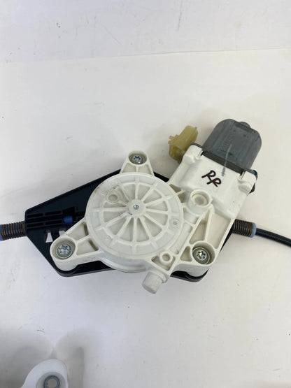 2015-2017 CHRYSLER 200 REAR RIGHT POWER WINDOW MOTOR AND REGULATOR 3035783A OEM