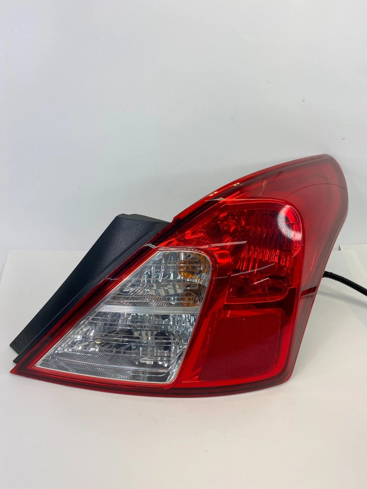 2012-2019 Nissan Versa SEDAN Rear Right Side Taillight Lamp Assy 26550-3AN0A