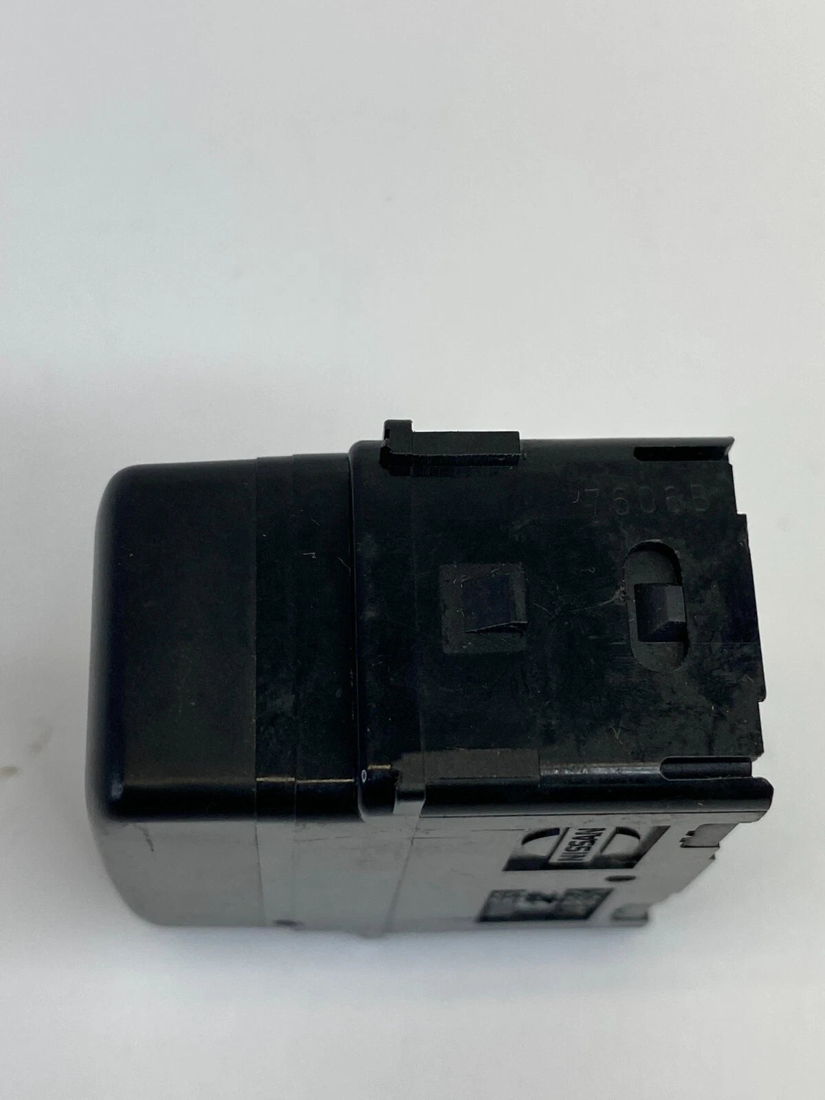 2007 2008 INFINITI G35 SEDAN TRUNK LID OPEN BUTTON RELEASE SWITCH OEM