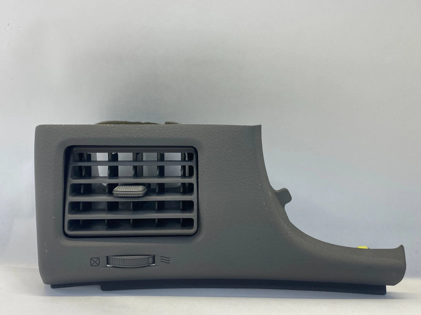 2004-2010 TOYOTA SIENNA FRONT DASH LEFT A/C AIR VENT GRILLE DUCT 55650-AE010 OEM