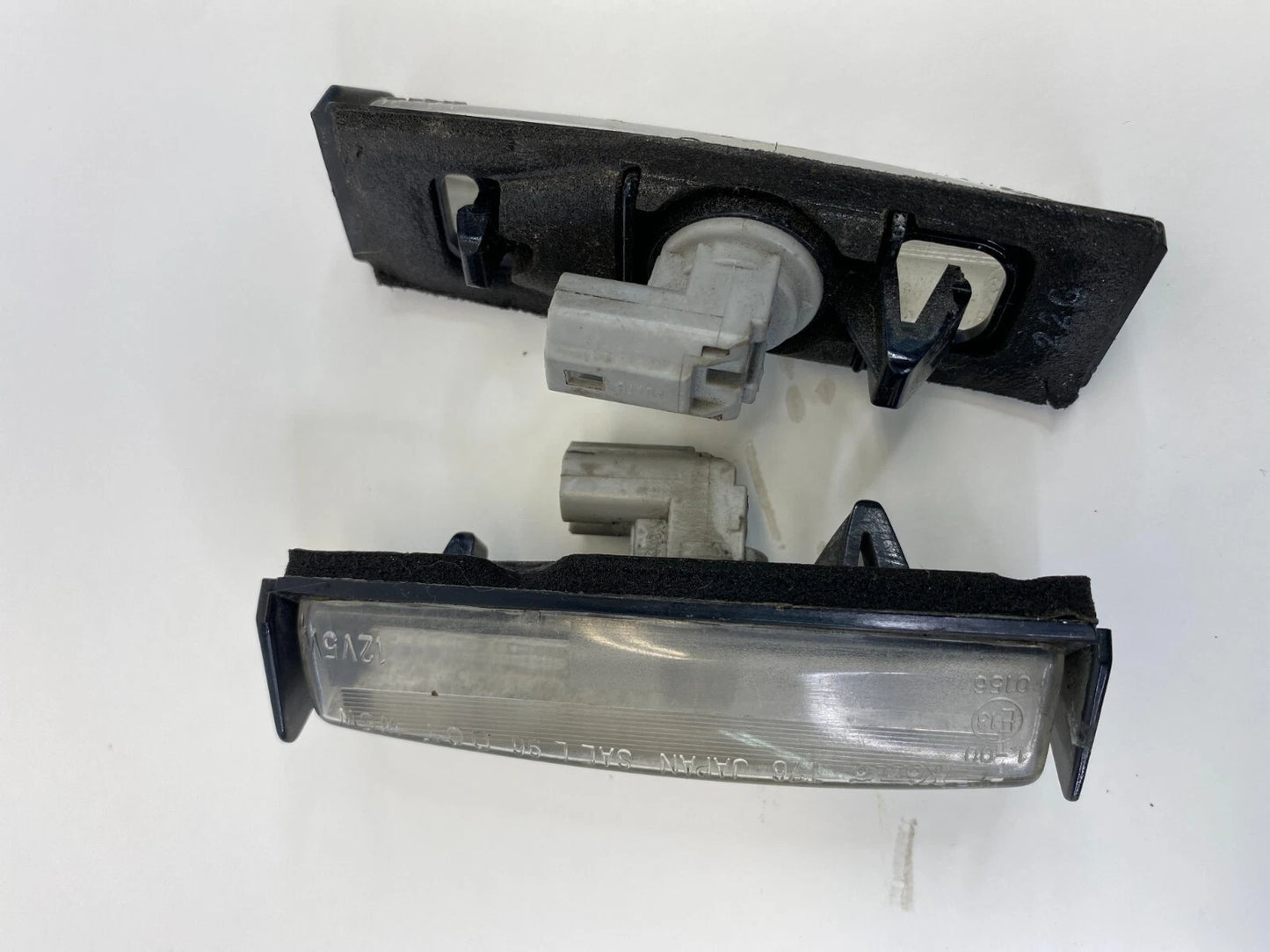 2002 2003 LEXUS ES300 01-06 LS430 REAR TRUNK LICENSE PLATE LIGHT LAMP PAIR SET