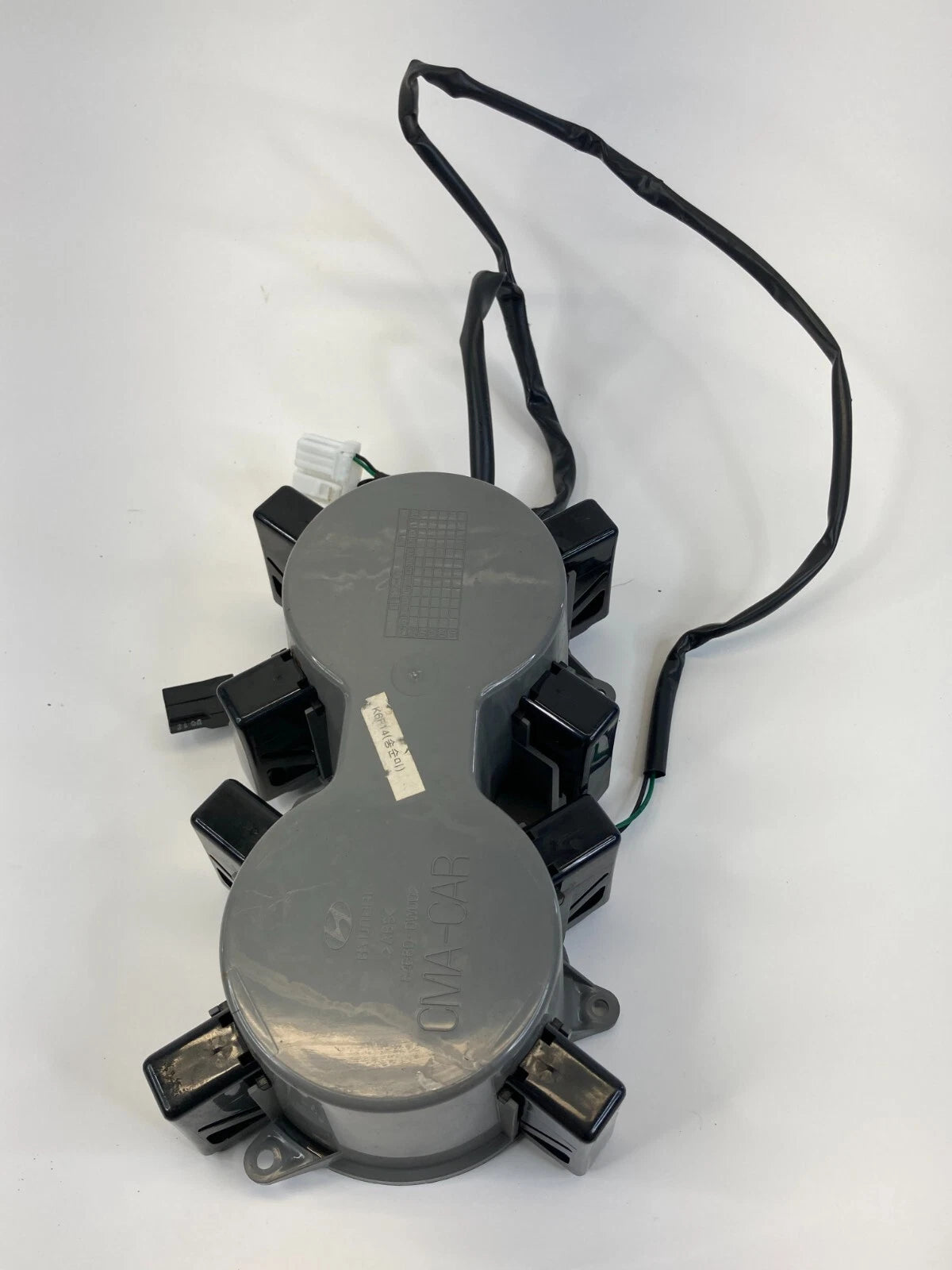 2007-2009 HYUNDAI SANTA FE CENTER CONSOLE DUAL CUP HOLDER 84680-0W002 OEM