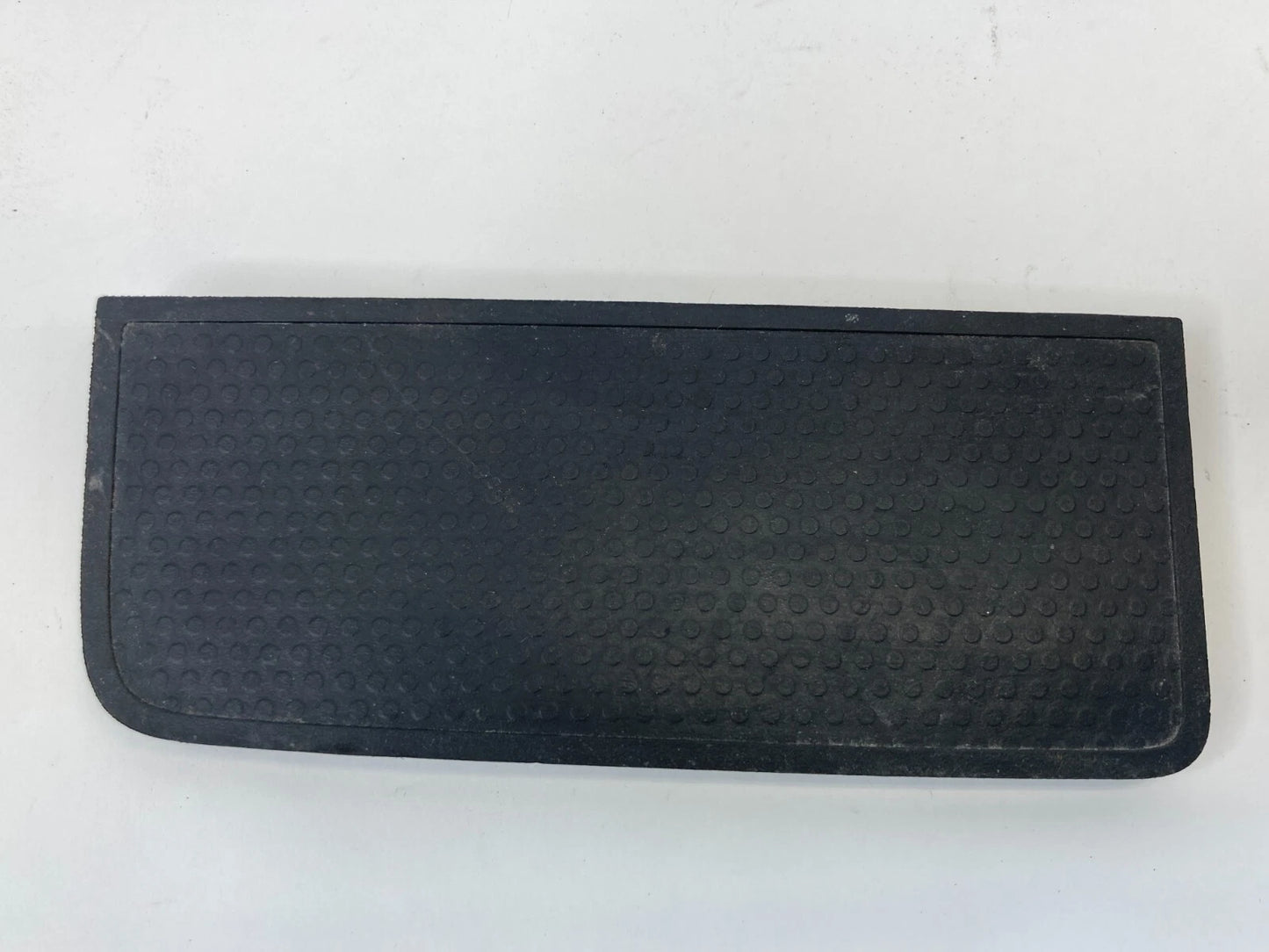 03-07 HONDA ACCORD REAR RIGHT DOOR POCKET INSERT RUBBER MAT 83705-SDA-A010-M1