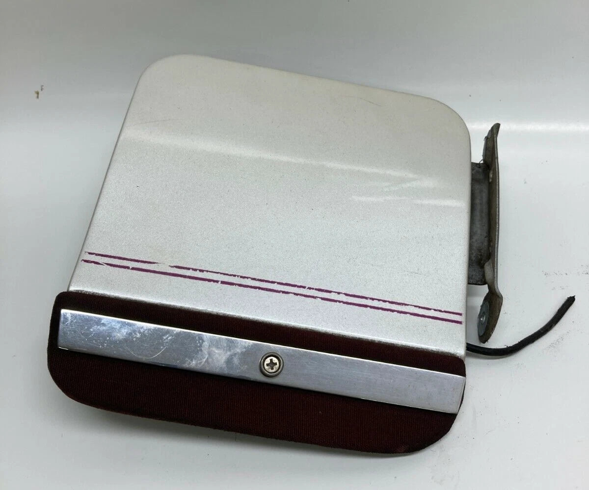 2000-2003 CADILLAC DEVILLE FUEL GAS DOOR TANK LID COVER 800J WHITE PEARL OEM