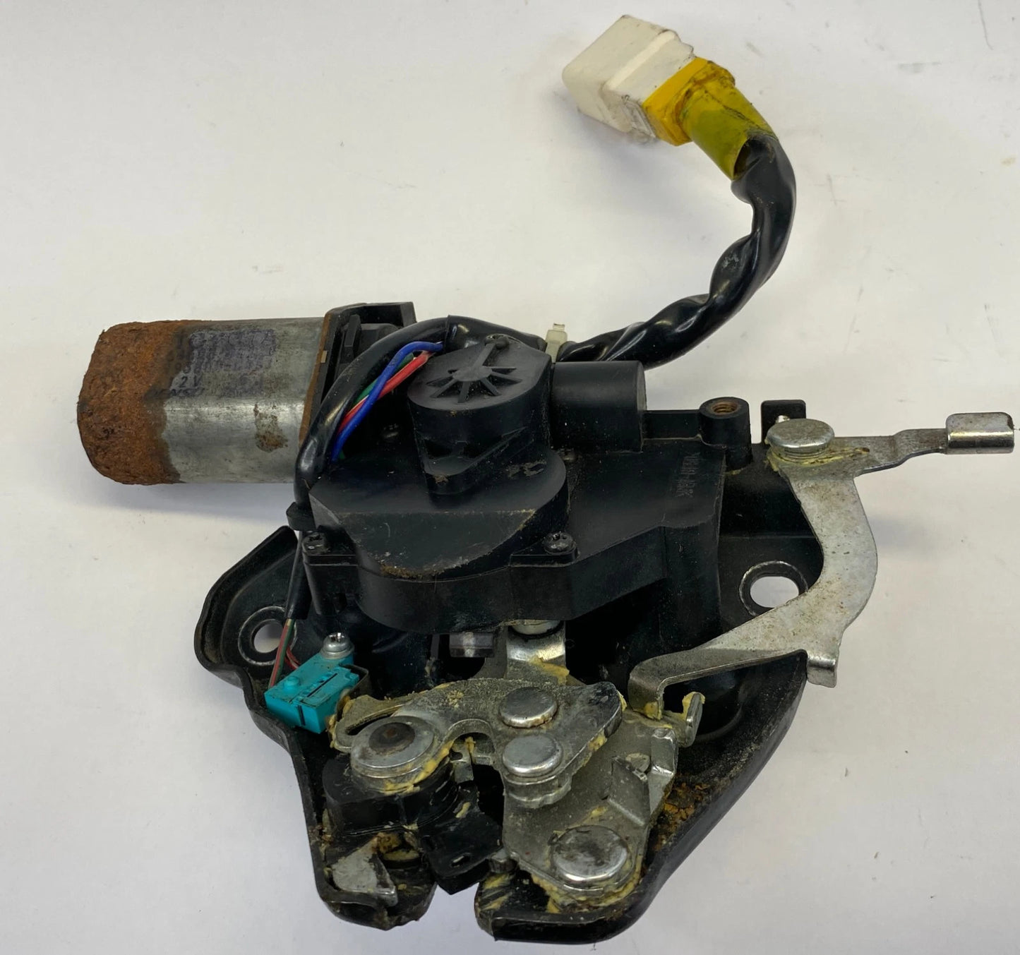 2007-2011 LEXUS GS350 REAR POWER TRUNK LOCK LATCH RELEASE ACTUATOR 64650-50020