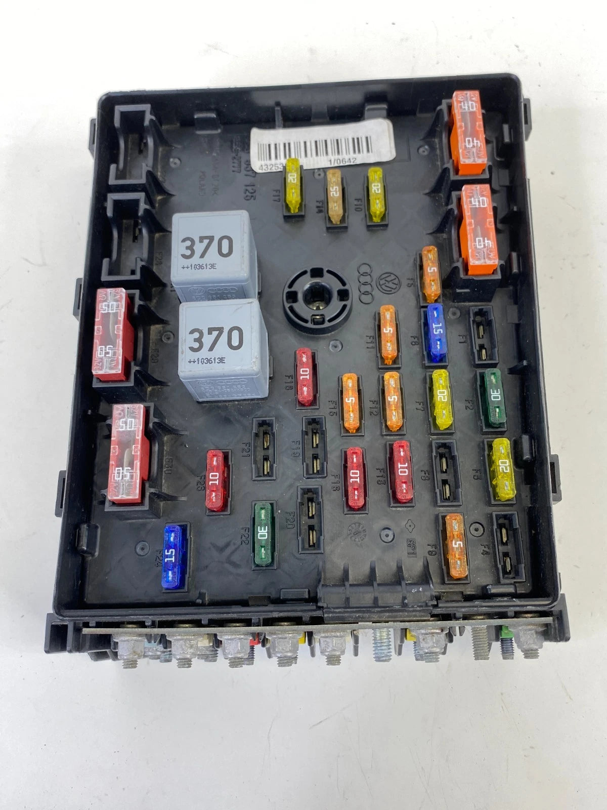 2009-2017 VOLKSWAGEN CC 2.0L L4 AT ENGINE COMPARTMENT FUSE BOX RELAY 3C0-937-125