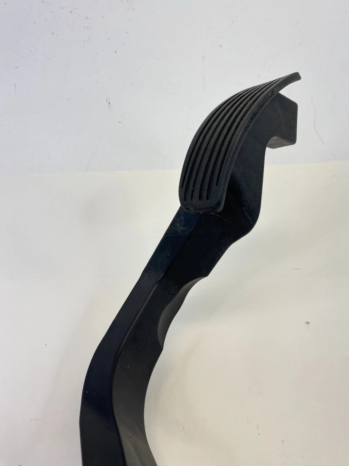 2013 14 15 2016 DODGE DART ACCELERATOR GAS THROTTLE PEDAL 04627231AD