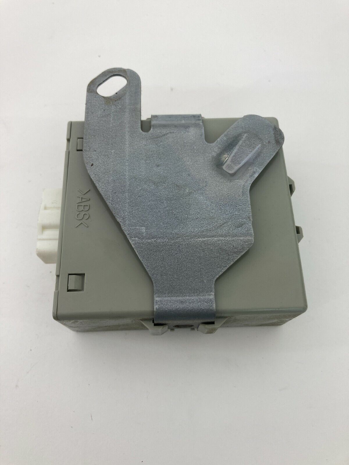 07 08 09 Mitsubishi Outlander 3.0 AT 4WD Control Module BCM F0021-C0133 8631A057