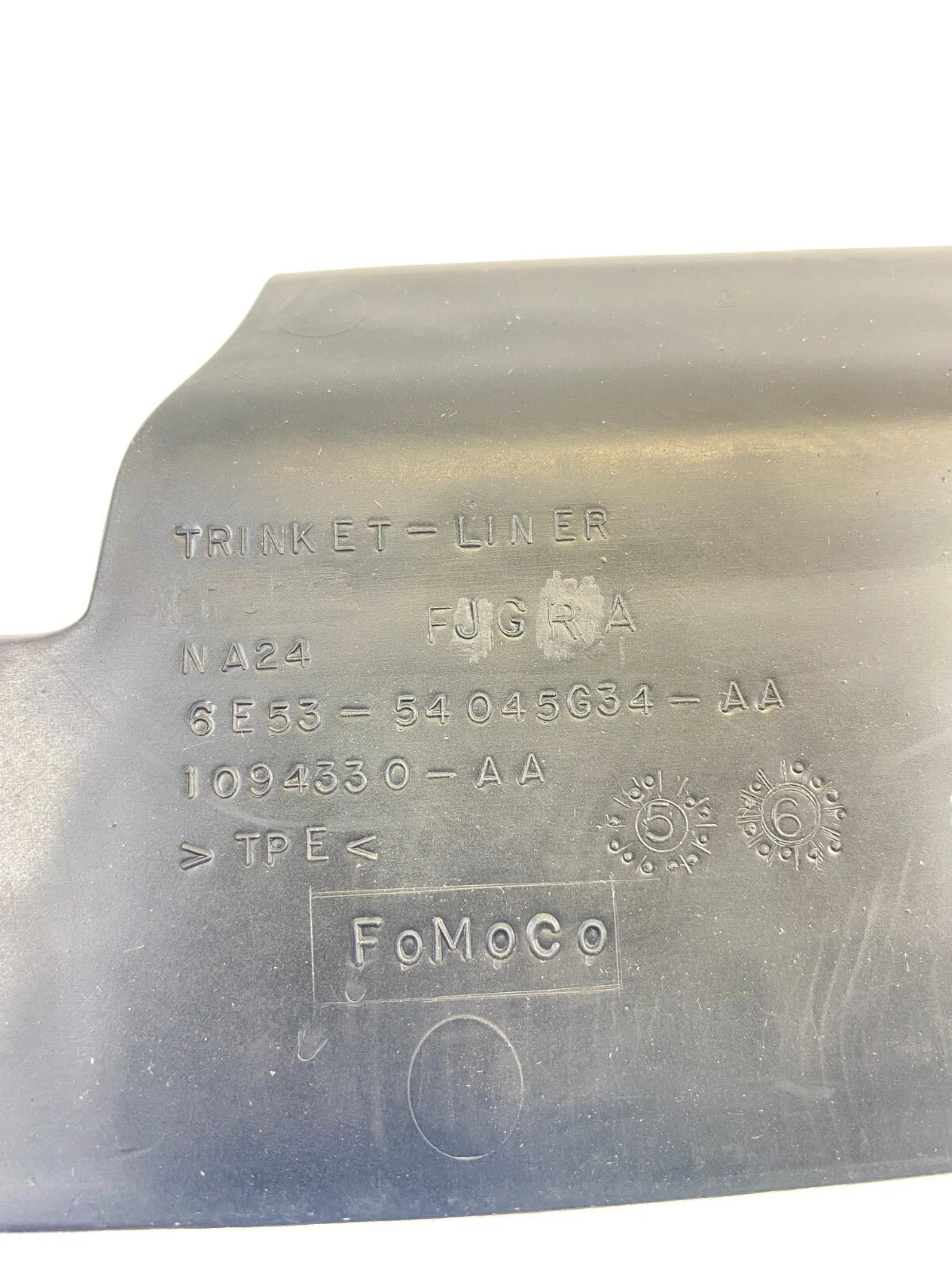 2006-2012 FORD FUSION CENTER RUBBER MAT TRINKET LINER INSERT 6E53-54045G34-AA