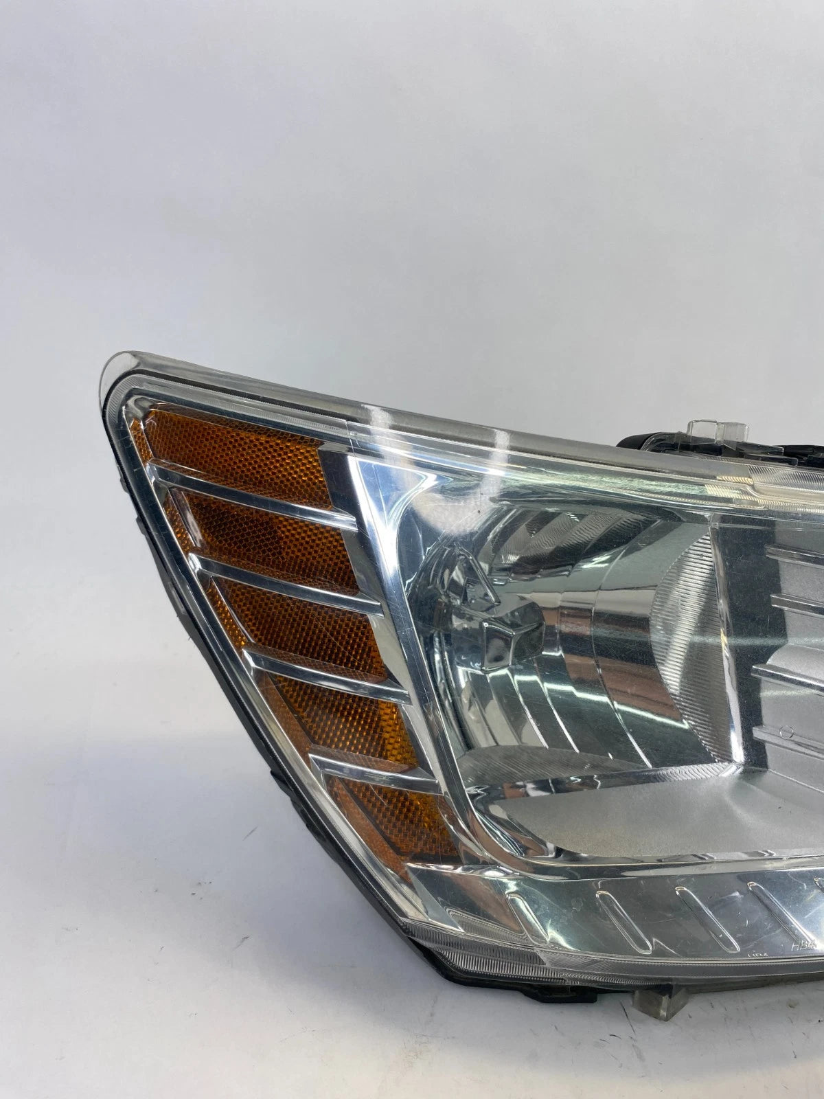 2009-2020 DODGE JOURNEY PASSENGER RIGHT SIDE HEADLIGHT LAMP HALOGEN CHROME OEM