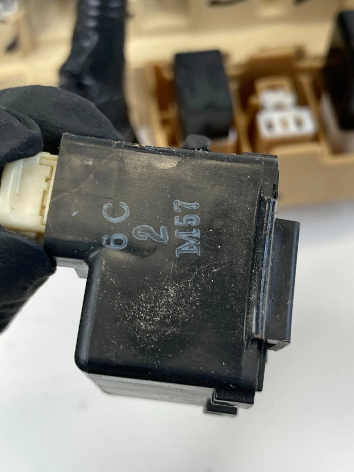 2001 2002 2003 LEXUS RX300 DASH FUSE BOX CABIN RELAY JUNCTION BLOCK OEM