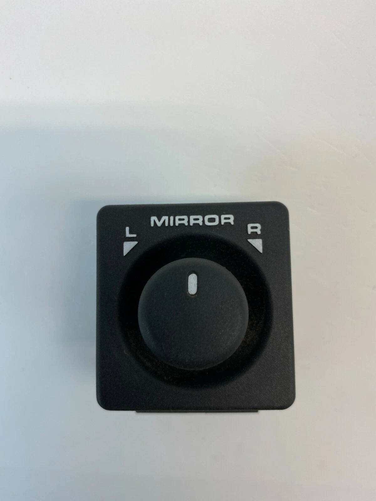 1999-2004 LAND ROVER DISCOVERY POWER MIRROR CONTROL SWITCH BUTTON OEM