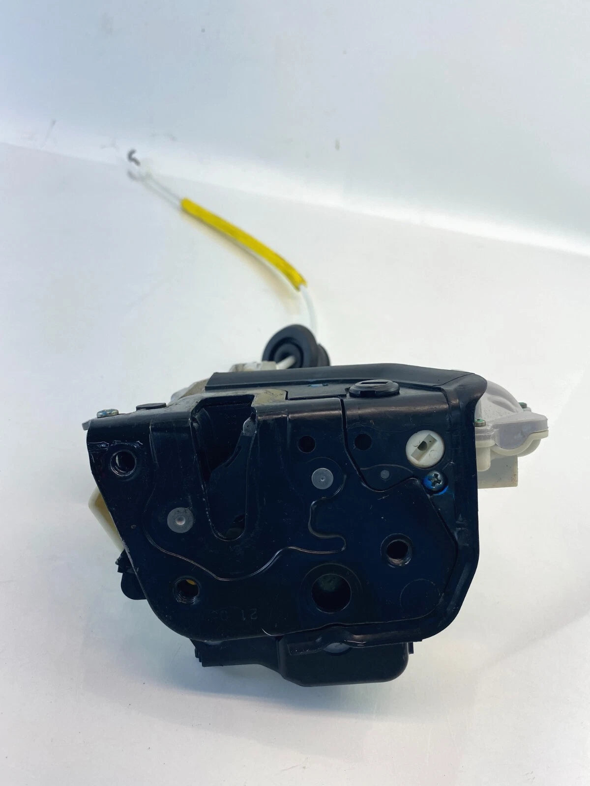 2005-2008 AUDI A4 QUATTRO RR RIGHT DOOR LOCK LATCH RELEASE ACTUATOR 8E08390 OEM