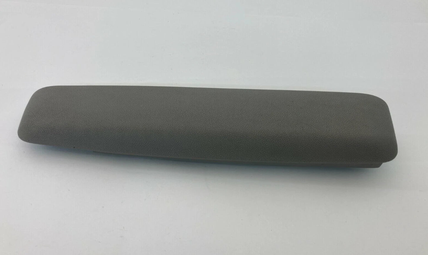 05-09 CHEVROLET EQUINOX FRONT RIGHT PASSENGER INTERIOR DOOR ARMREST ARM REST OEM