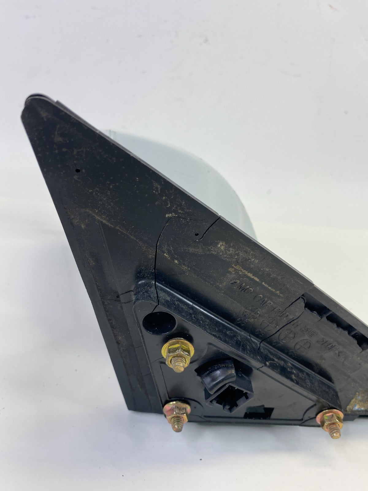 2001-2006 Kia Optima Left Driver Side View Power Door Mirror E4012318 OEM