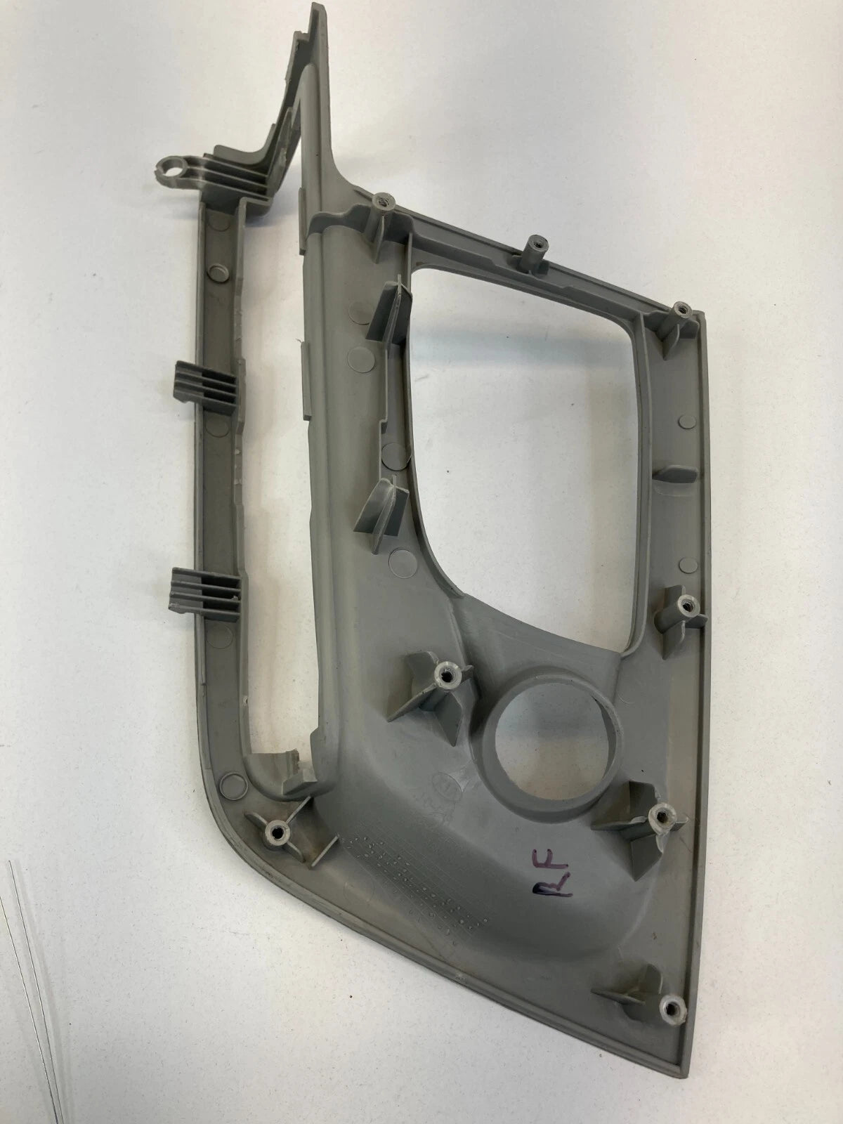 2004-2009 KIA SPECTRA FRONT RIGHT PASSENGER WINDOW SWITCH BEZEL OEM 82344-2F000