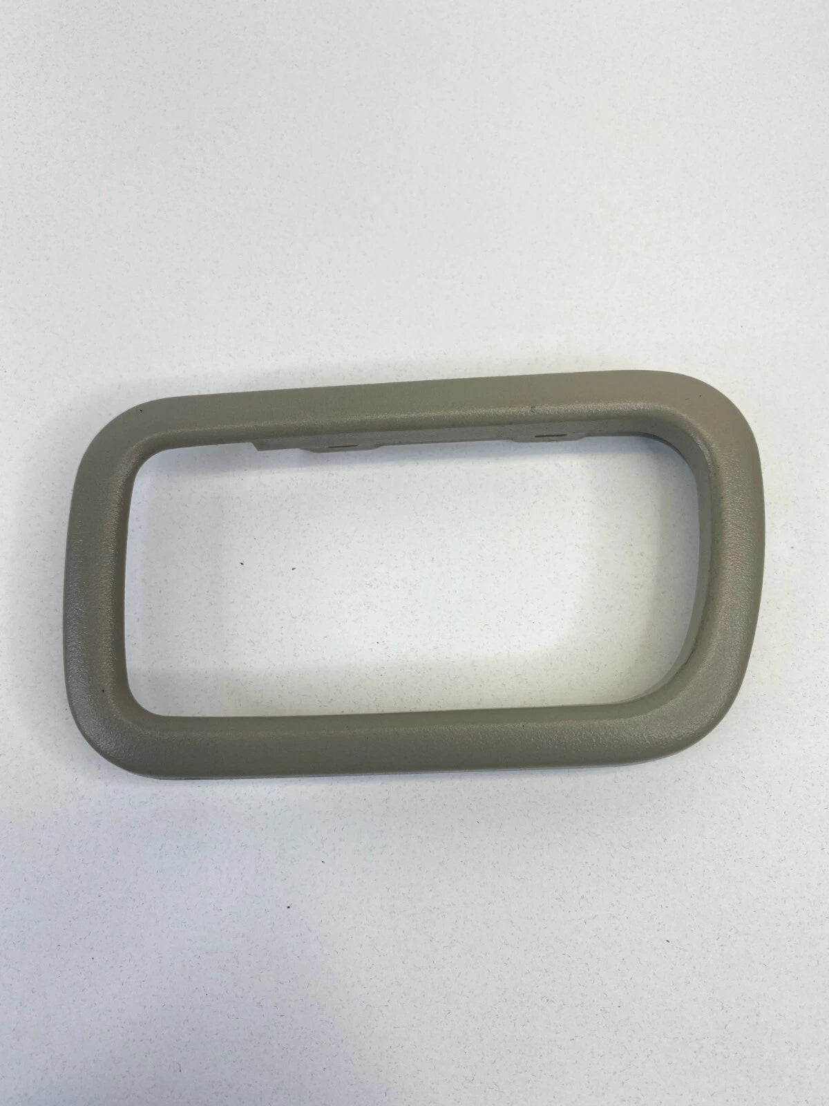 2003 03 INFINITI QX4 FRONT RIGHT SIDE INTERIOR DOOR HANDLE COVER BEZEL TRIM OEM