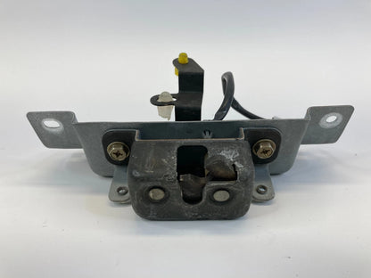 96-04 NISSAN PATHFINDER REAR TRUNK LIFTGATE WINDOW GLASS LOCK ACTUATOR LATCH