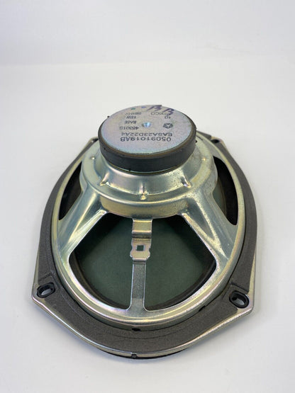 2009-2014 Volkswagen Routan Rear Right Side Door Sound Speaker 05091019AB OEM