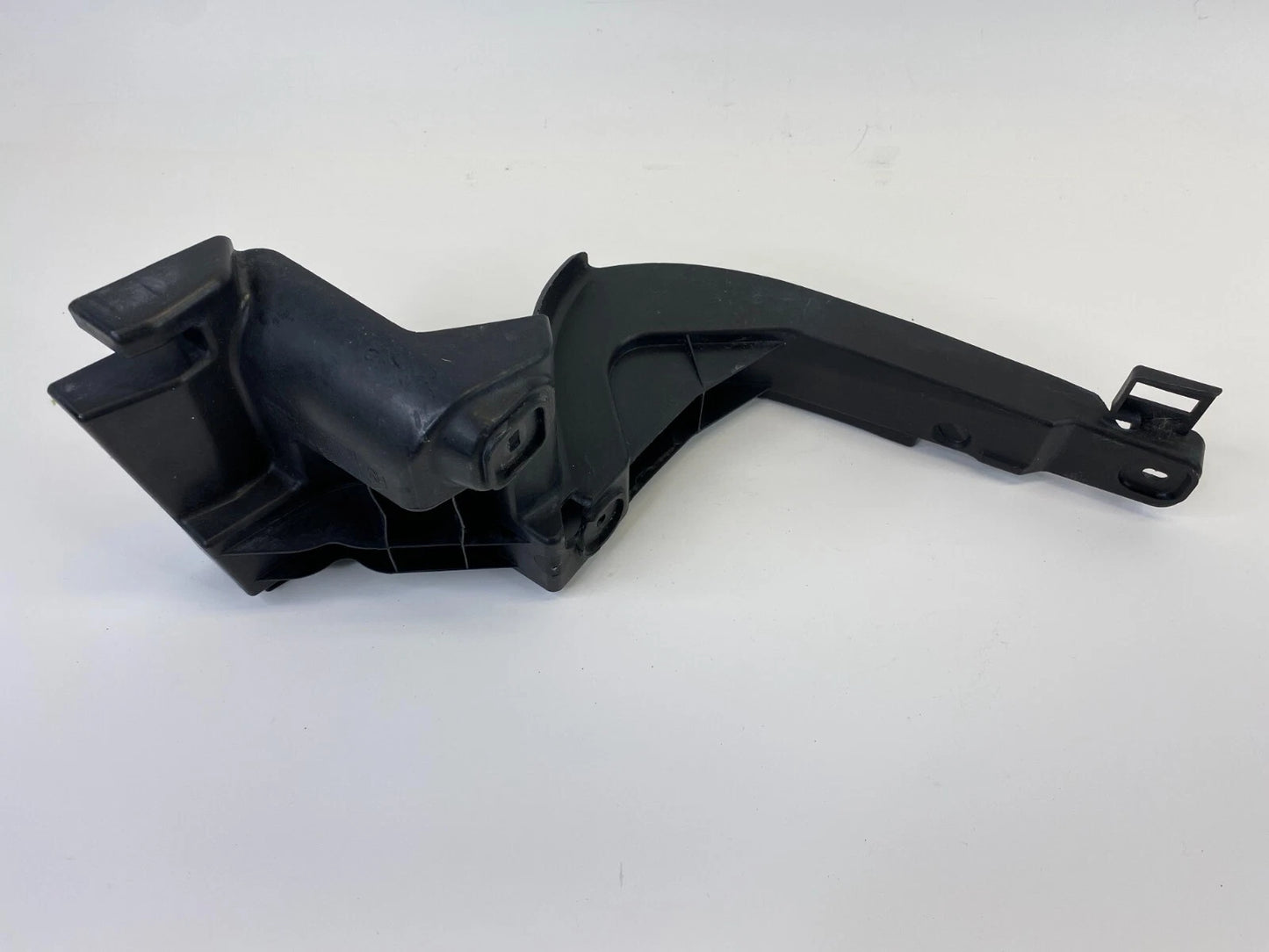 2004-2011 SAAB 9-3 93 REAR RIGHT INNER BRACKET SIDE SUPPORT BUMPER RETAINER OEM