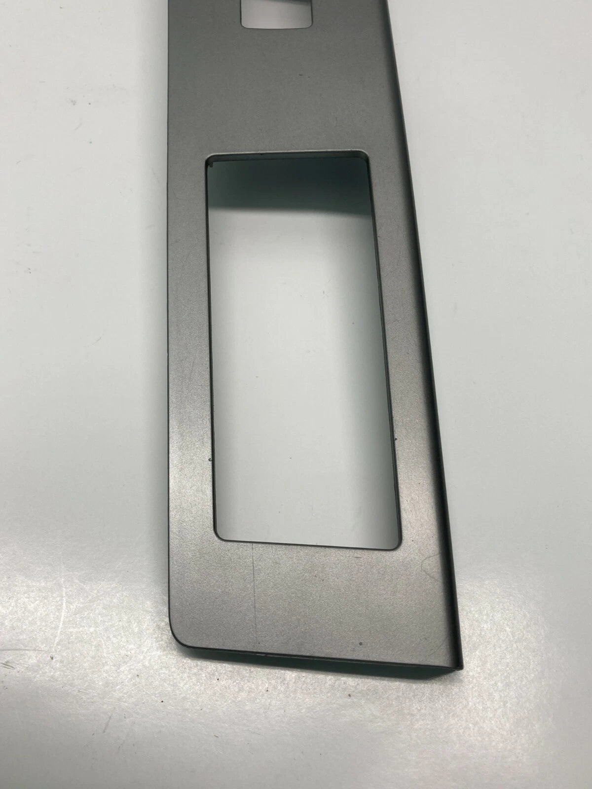 2007-2010 JEEP COMPASS REAR LEFT SIDE DOOR POWER WINDOW SWITCH TRIM BEZEL