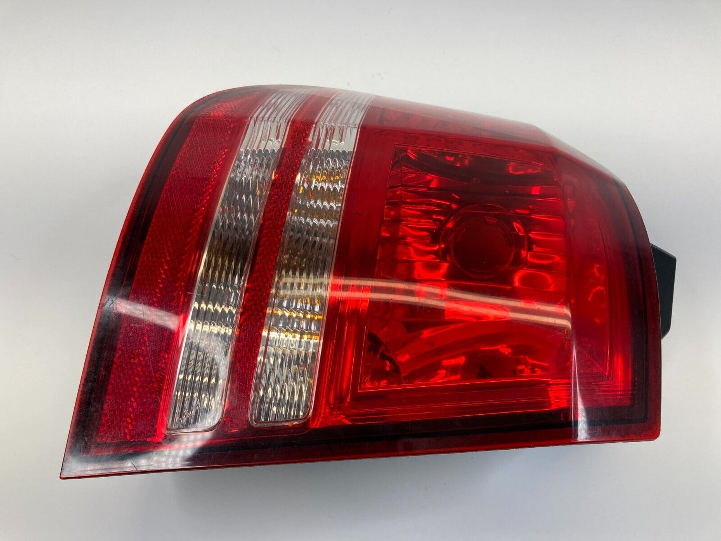 2009 2010 Dodge Journey Rear Left Driver Outer Quarter Tail Light Taillight OEM