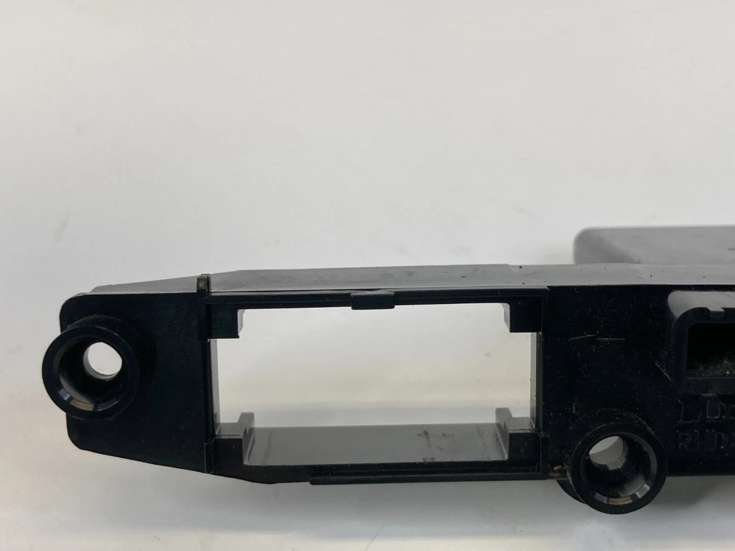 2006-2011 KIA RIO SEDAN CENTER DASH SWITCH BASE PLATE 93700-1G501 OEM