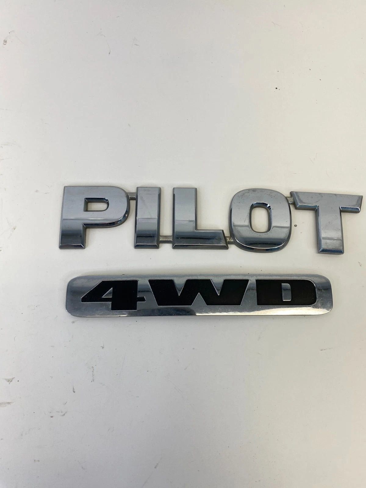 2003-2008 03-08 HONDA PILOT 4WD REAR TRUNK LID EMBLEM LOGO BADGE CHROME OEM