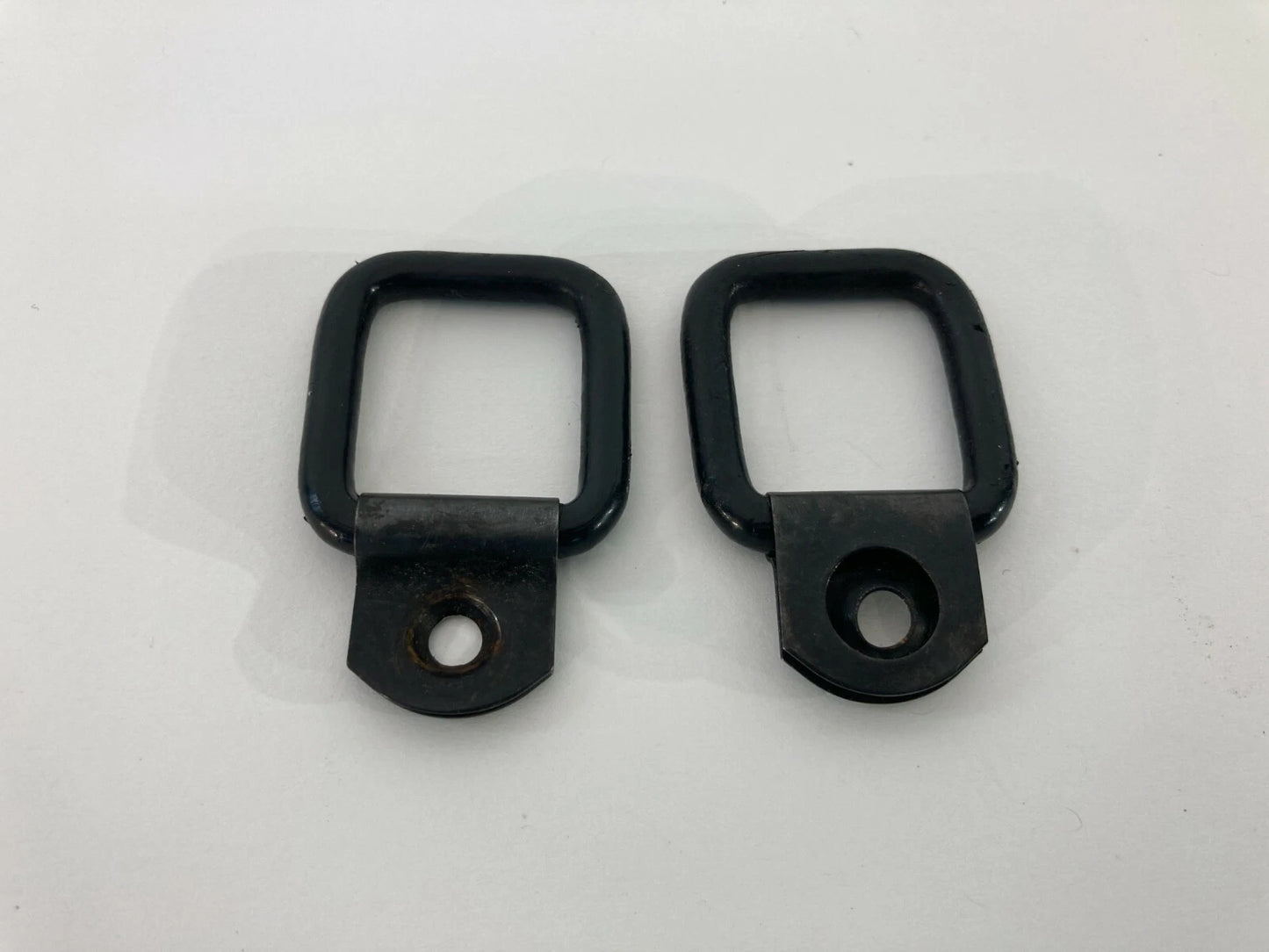 2009 VW VOLKSWAGEN ROUTAN REAR TRUNK TAILGATE CARGO RING GRAB HANG PAIR SET OEM