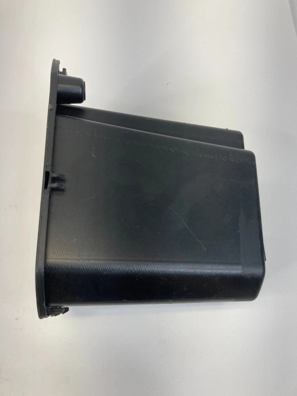 2011-2016 CHEVROLET CRUZE CENTER CONSOLE STORAGE COMPARTMENT W/ AUX USB