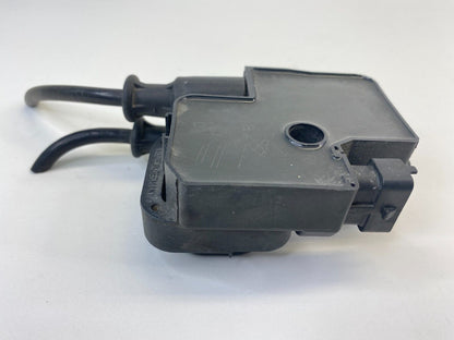 98 99 00 01 02 03 04 05 Mercedes-Benz E320 3.2L Engine Ignition Coil A0001587803