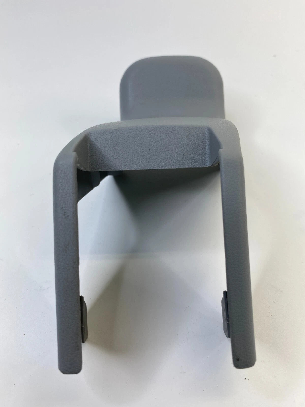 2006-2008 TOYOTA RAV4 FRONT LEFT SEAT TRACK END OUTER COVER TRIM 72124-42010 OEM