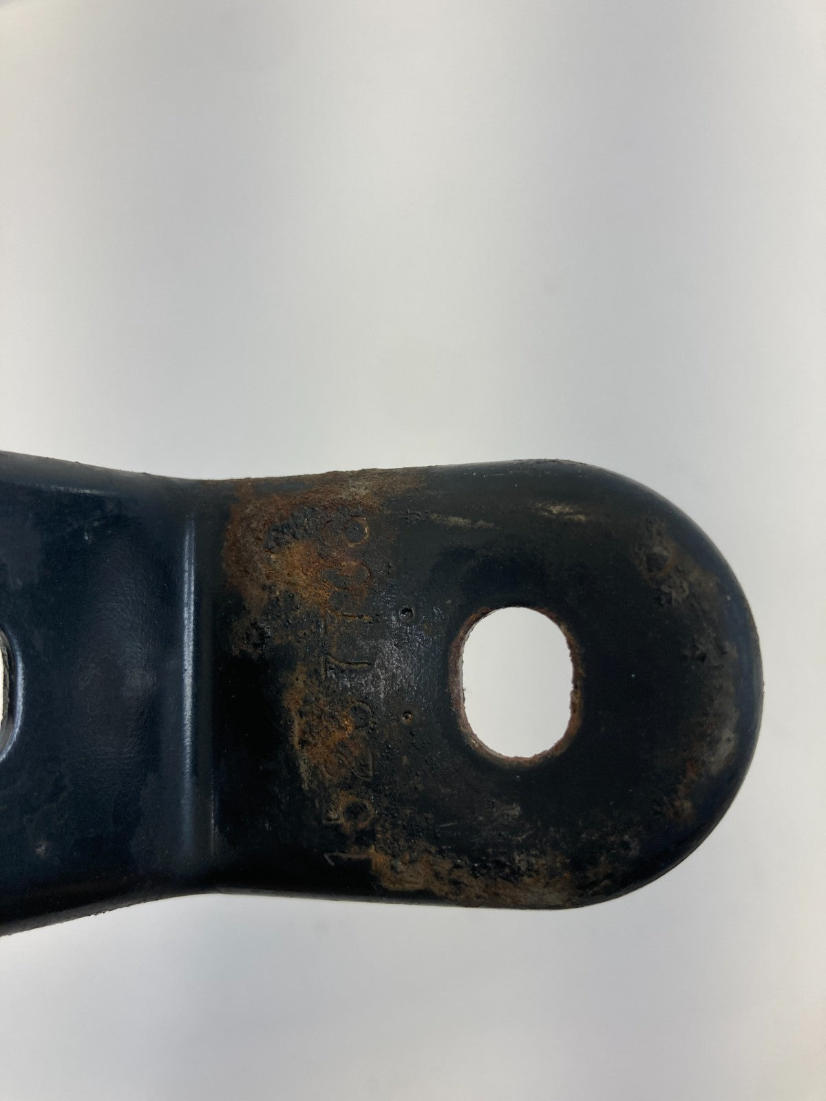 2008-2014 Cadillac CTS Radiator Upper Bracket Mount Pair Set 15267706 OEM