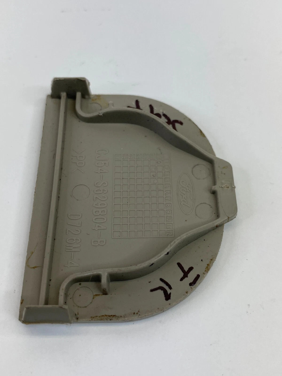 13-19 FORD ESCAPE FRONT RIGHT SEAT TRACK COVER CAP INSERT TRIM CJ54-S629B04-B