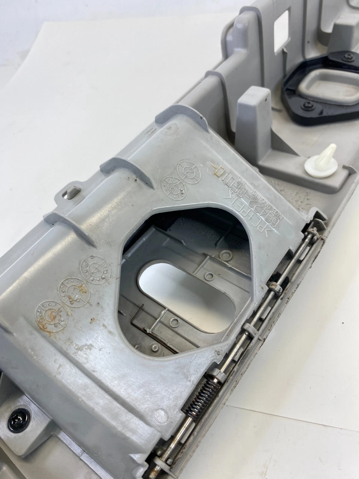 07-09 LEXUS RX350 REAR LIFTGATE TRUNK LID TRIM COVER PANEL SILL SCUFF 583870E010