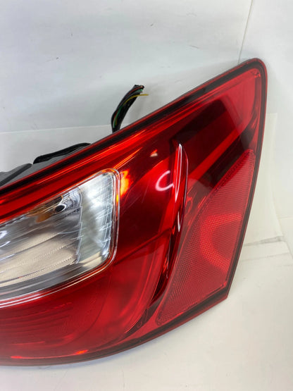 2012-2017 KIA RIO REAR RIGHT PASSENGER OUTER TAIL LIGHT LAMP UNIT 92402-1W0 OEM