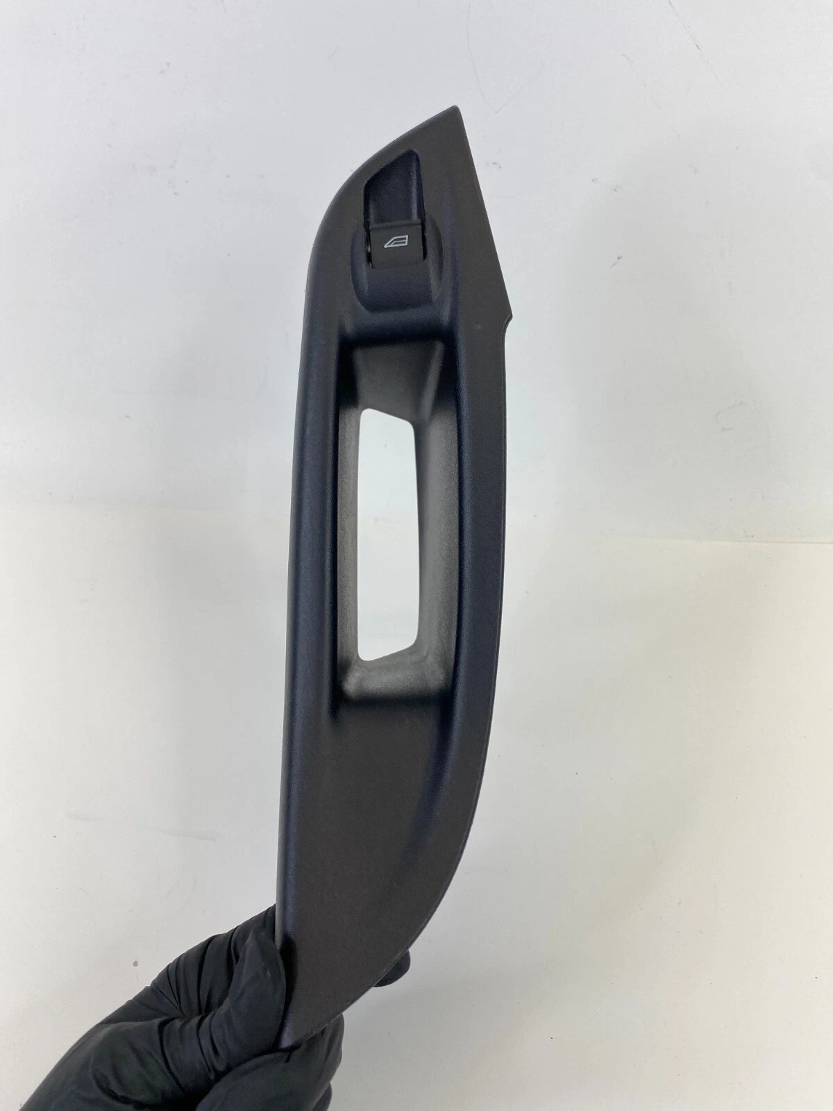 2012-2018 FORD FOCUS REAR RIGHT DOOR POWER WINDOW SWITCH W/ TRIM BM51-237W20-AEW