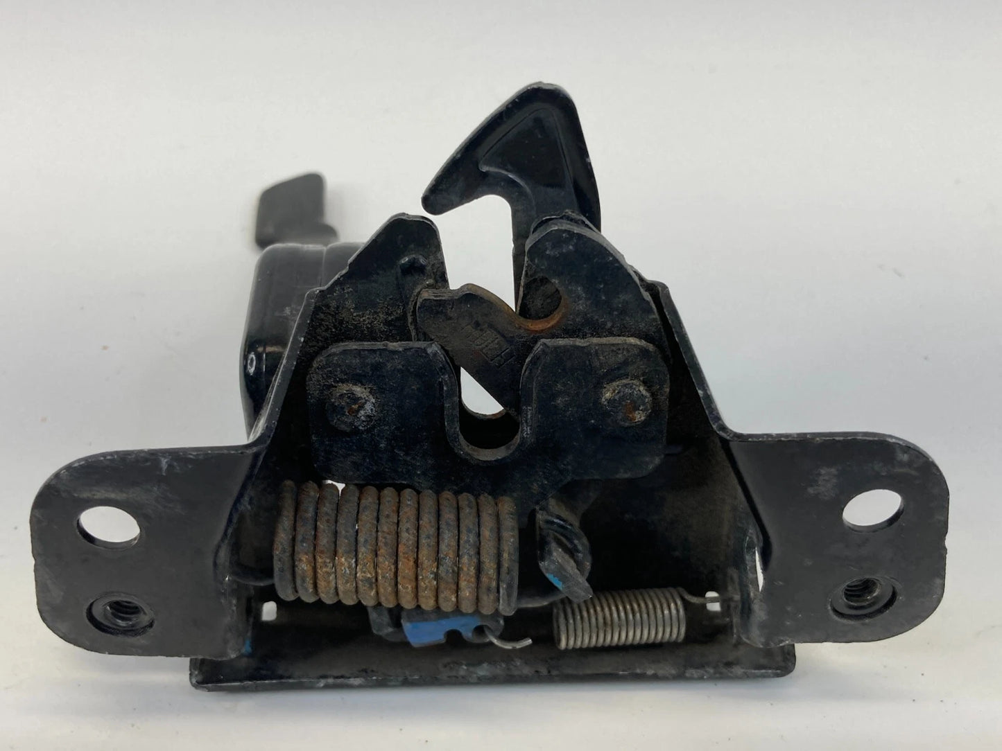 2011-2016 11-16 HYUNDAI ELANTRA SEDAN HOOD LOCK LATCH RELEASE ACTUATOR OEM