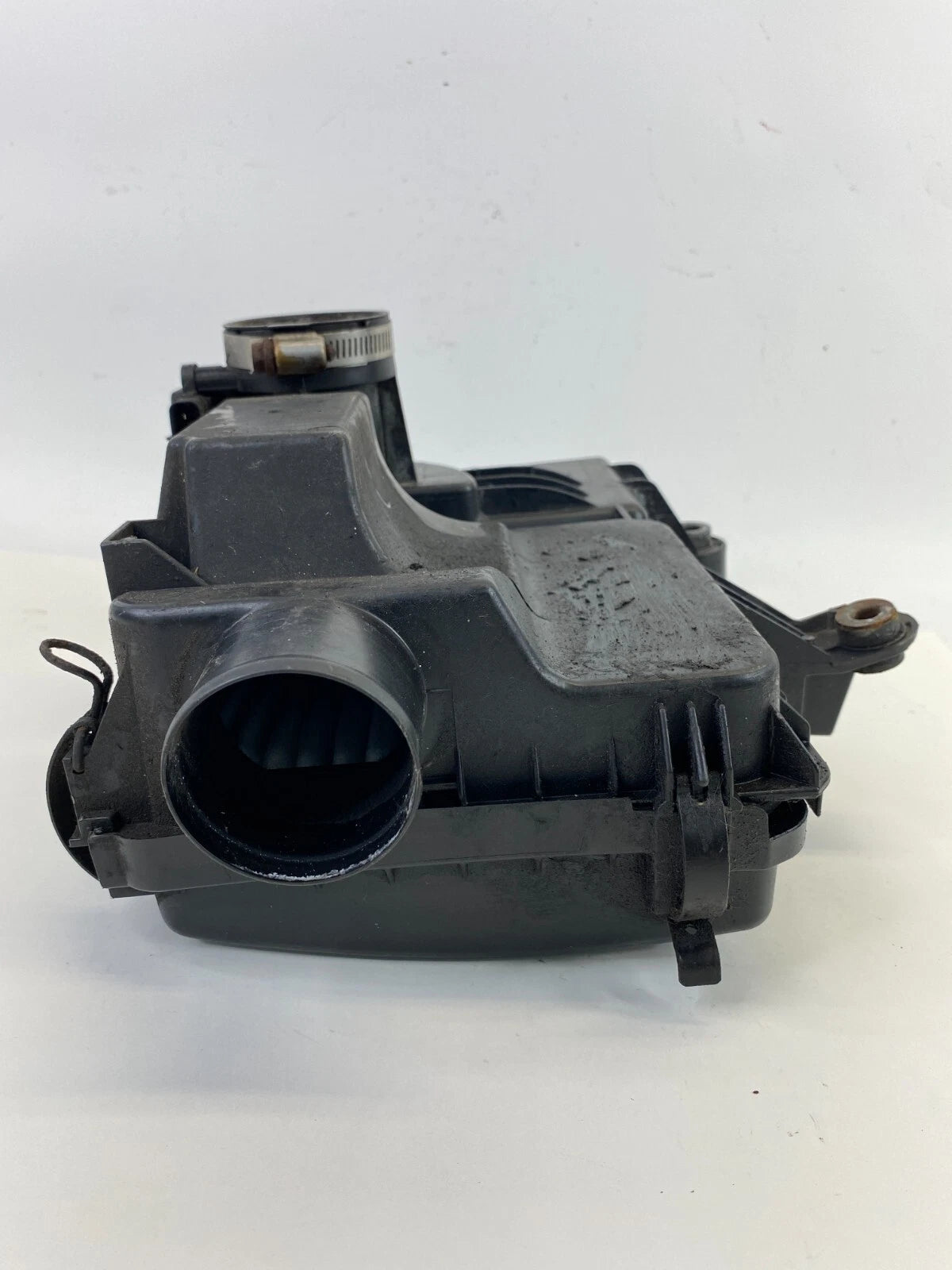 2004-2009 TOYOTA PRIUS 1.5L AIR CLEANER FILTER BOX UPPER & LOWER HOUSING OEM