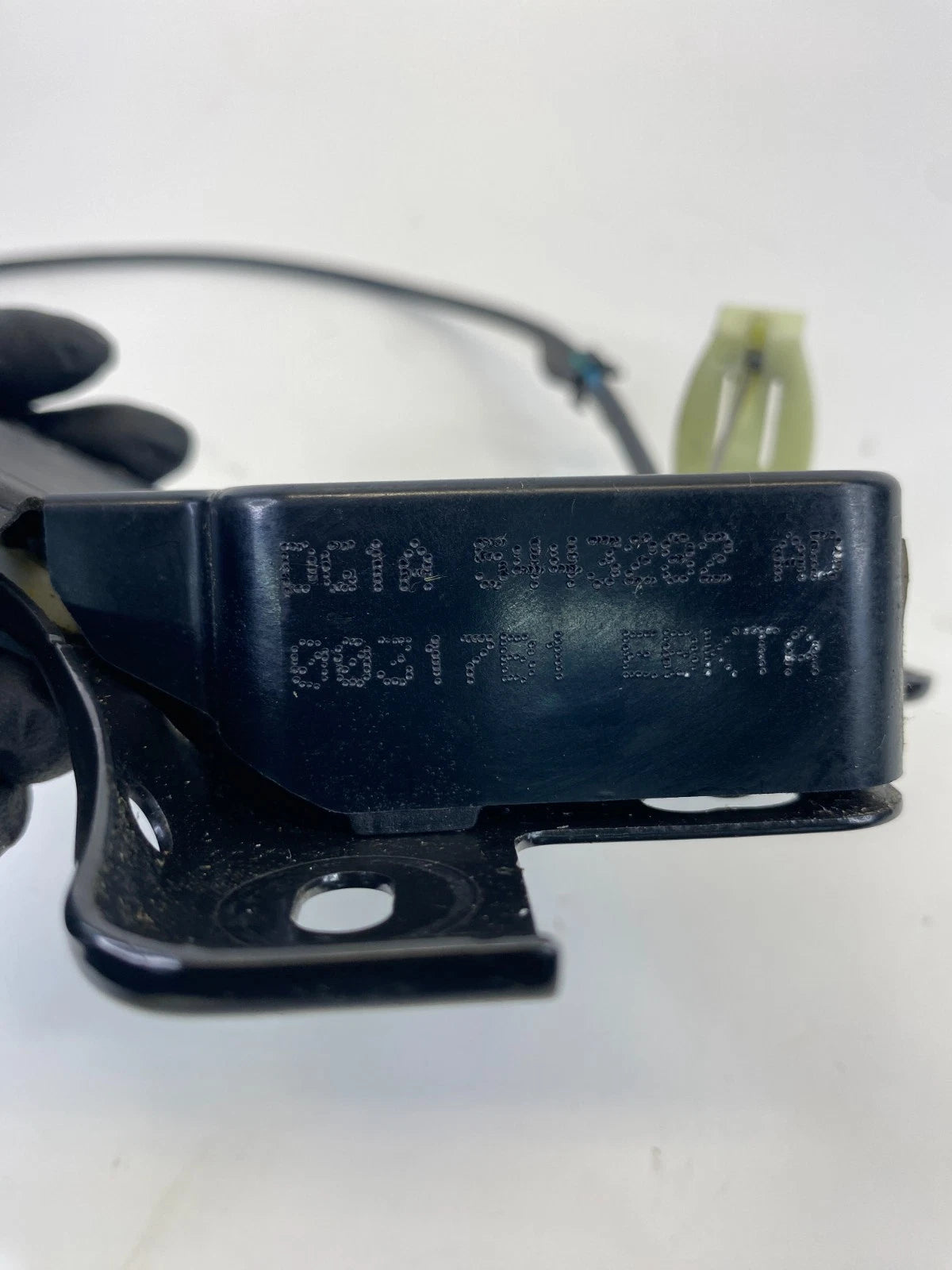 2013-2019 Ford Taurus Police Interceptor Rear Trunk Lock Latch Actuator Release