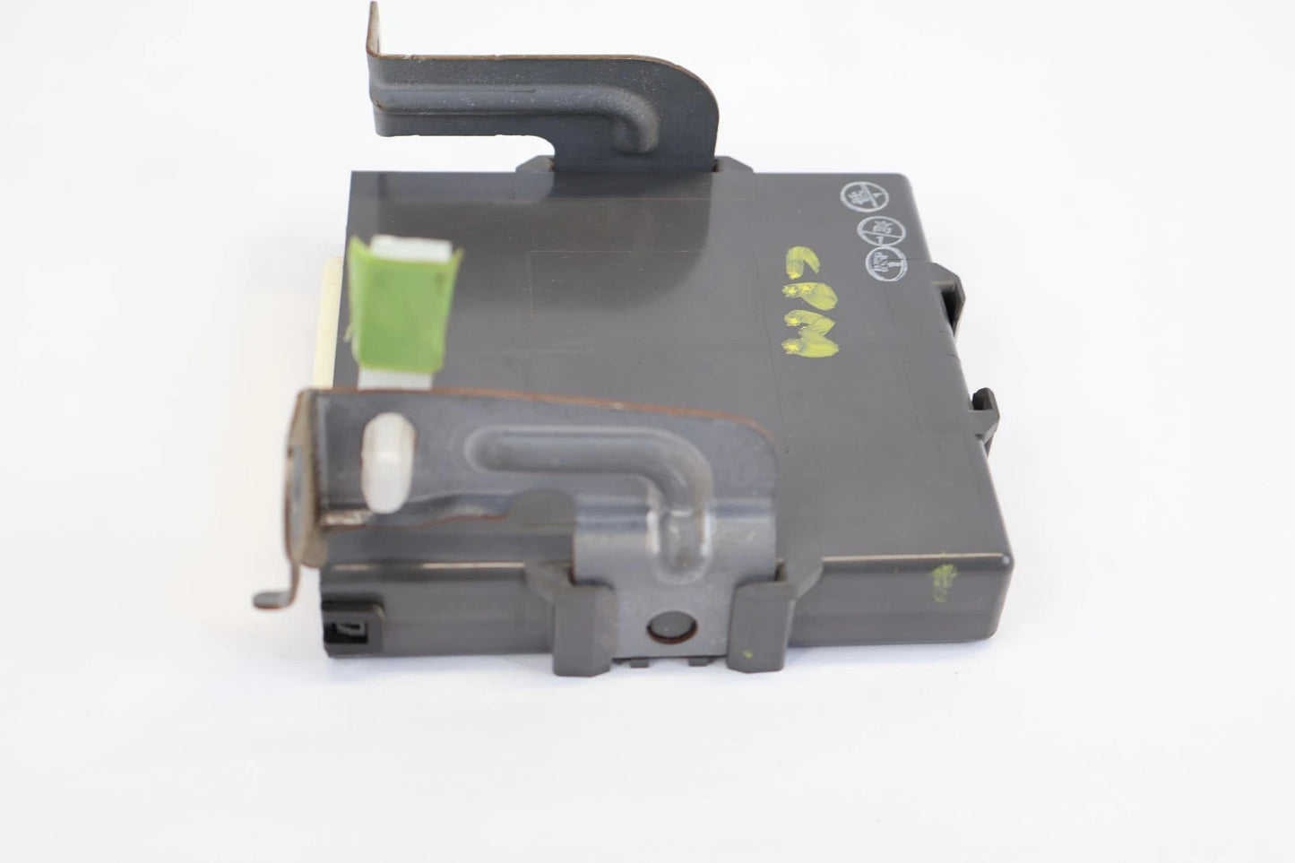 2004-2009 TOYOTA PRIUS POWER SUPPLY SOURCE CONTROL MODULE UNIT 89670-47010